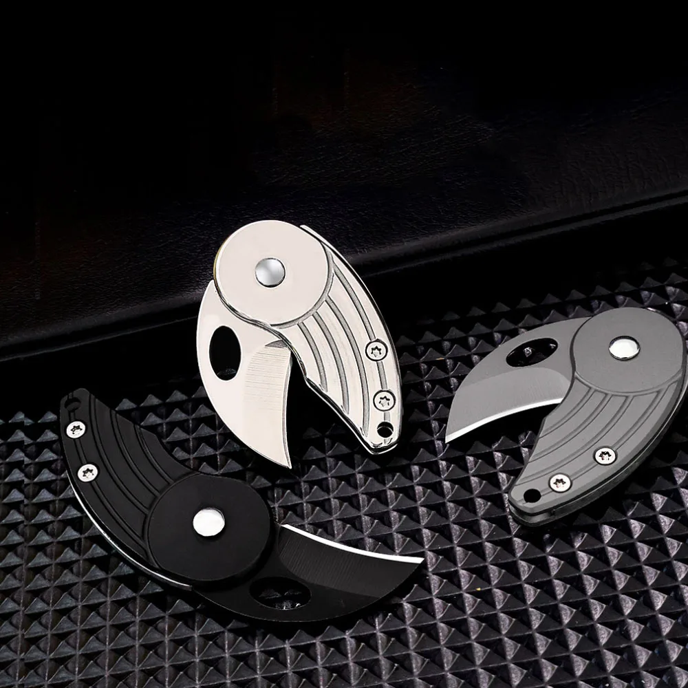 New Mini Outdoor Creative Folding Portable Keychain Pendant Knife Stainless Steel Mini Portable EDC Knife