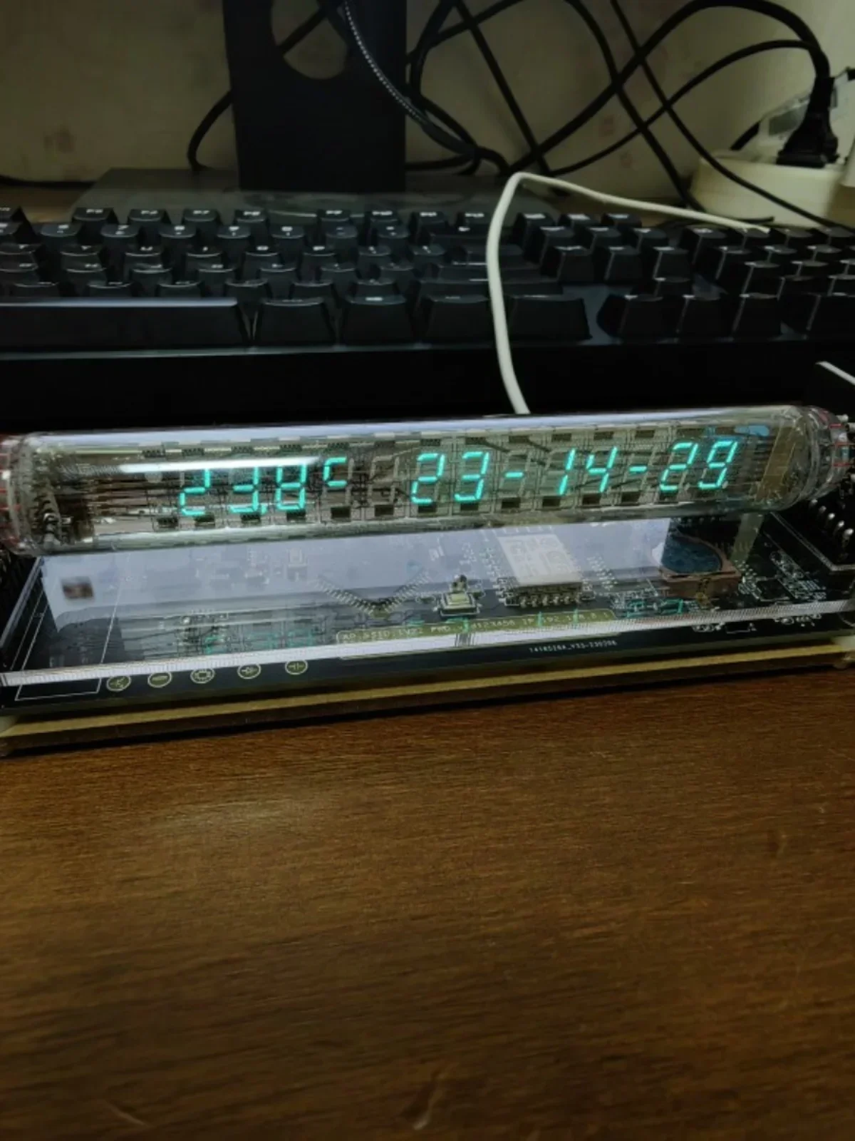 Fluorescent tube iv27 clock iv18 Cyberpunk retro clock VFD