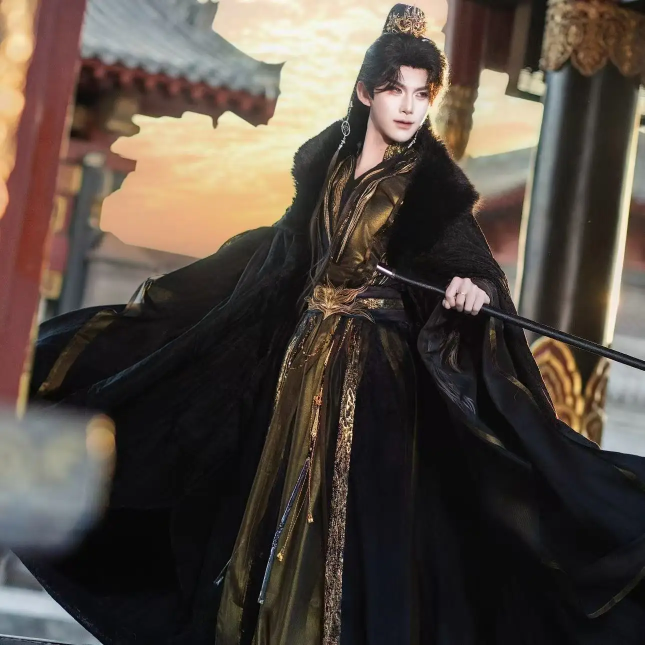 

Dark Black Prince Cosplay Costume Ancient Heavy Industry Gold Woven Hanfu Dress Halloween Event Comics Party Street COS Outfits