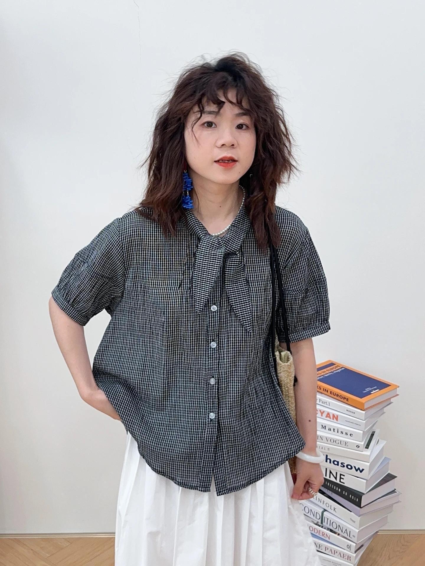 

Preppy Style Plaid Necktie Short Shirt Women's Loose Fit Button up Top Ageless Design Spring Summer Collection Chinese Brand