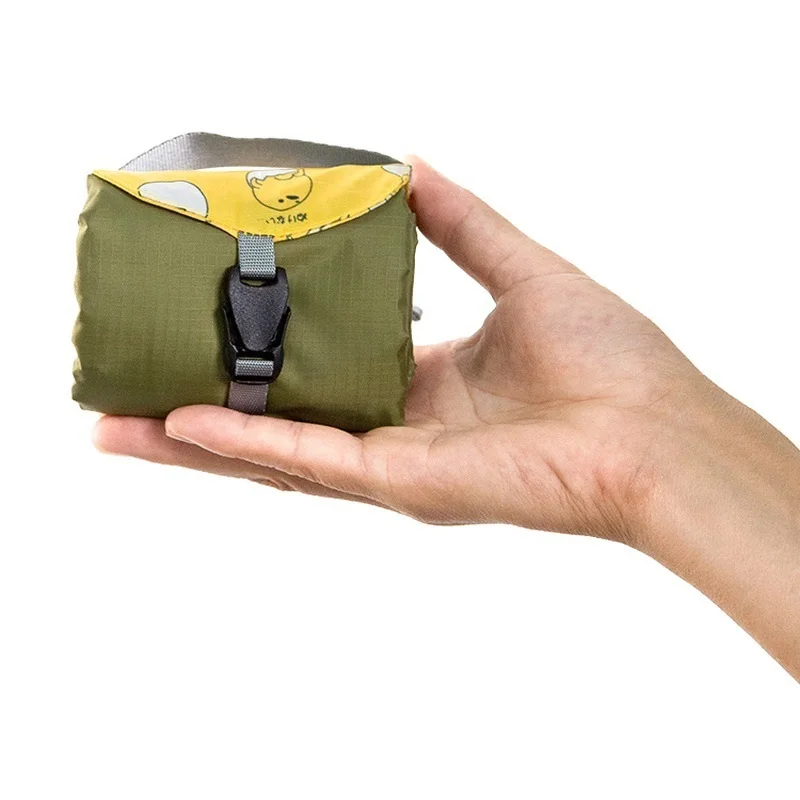 Outdoor Durable Portable Pocket Mini Folding Waterproof & Moisture-Proof Nylon Picnic Mat for Camping Beach Picnic Use