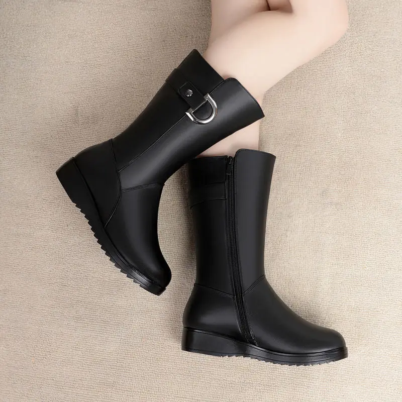 Botas de couro genuínas planas antiderrapantes para mulheres, salto alto, forrado de lã, longo, quente, sapatos de neve, moda feminina, inverno, 2023