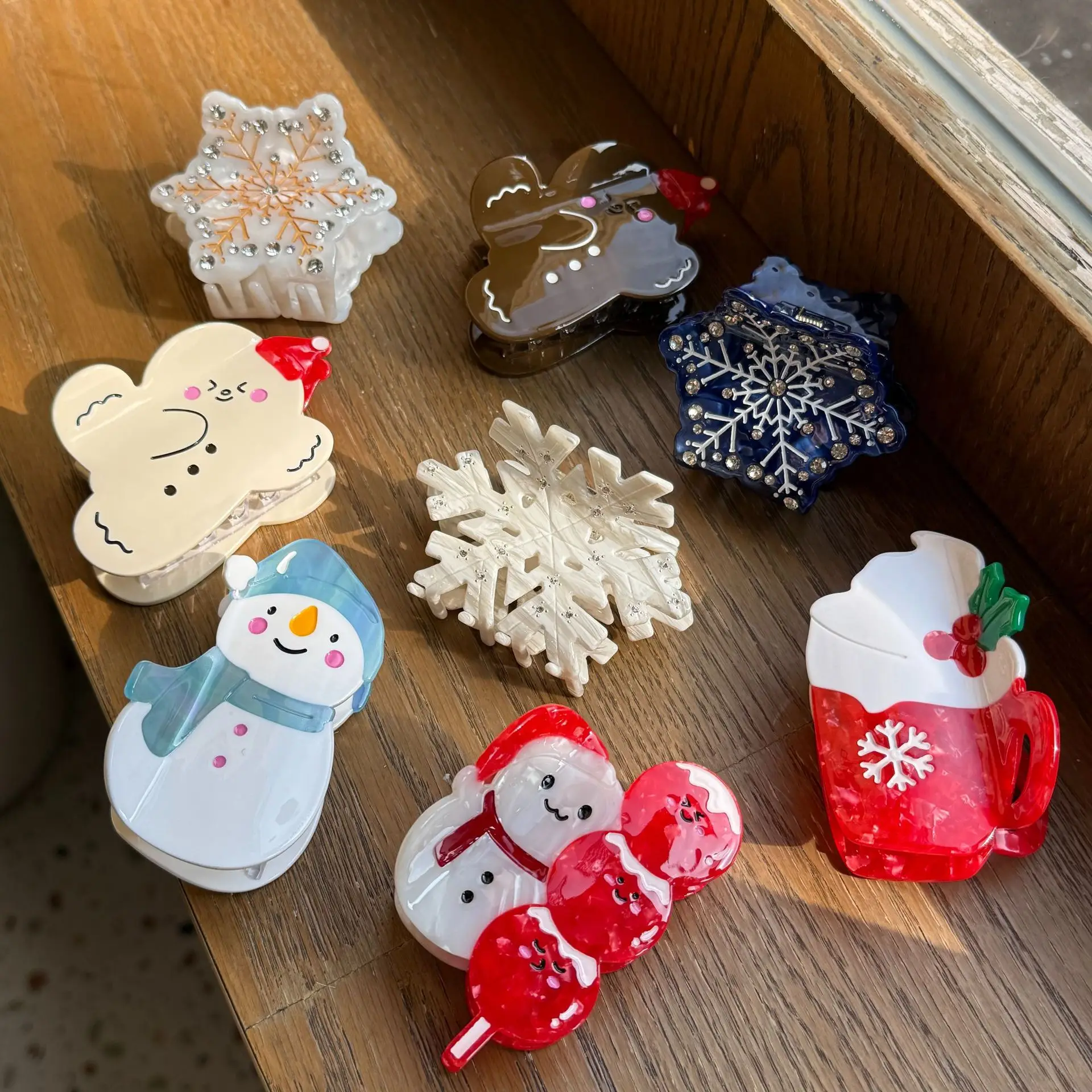 Christmas Cute Snowman Snowflake Gingerbread Man Hair Claw Clip Women Girls Non Slip Shark Claw Festive Ponytail Holder Xmas Par