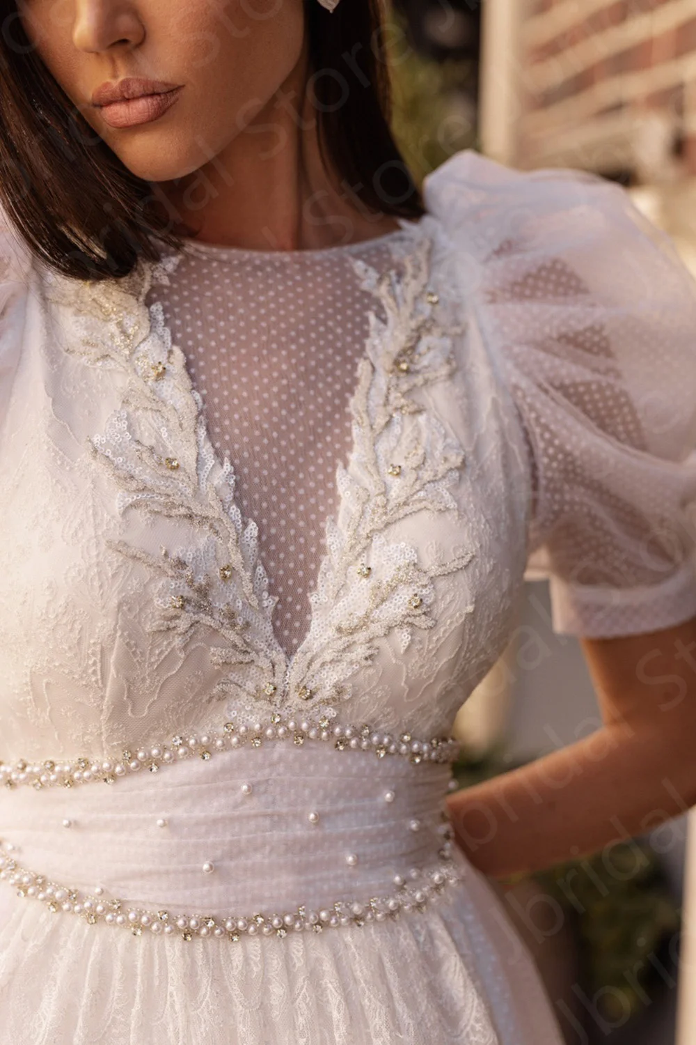 Vestidos de novia de encaje de princesa, vestidos de novia de manga corta con burbujas blancas, perlas de Espalda descubierta, vestidos de novia con cinturón de lazo 2023