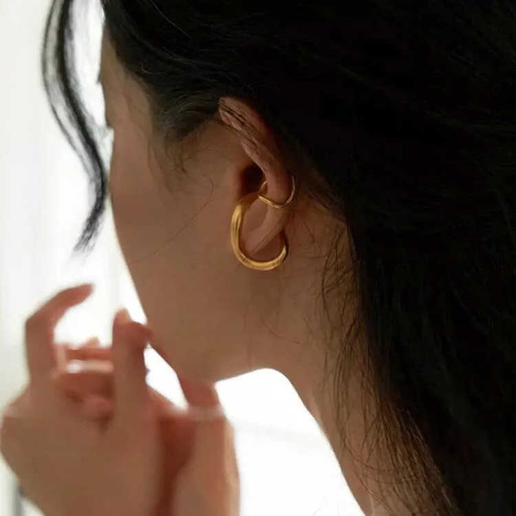 HUANZHI Twisted Metal Earbone Clip Female Ear Clips Set  for Women Girls French Retro Fashion Irregular Party Jewelry Gifts