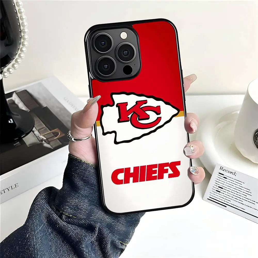 S-Super B-Bowl N-NFL C-CHIEFS KC funda de teléfono móvil adecuada para Apple 16PRO MAX 15 14 13 12 MINI 11 parche carcasa dura negra