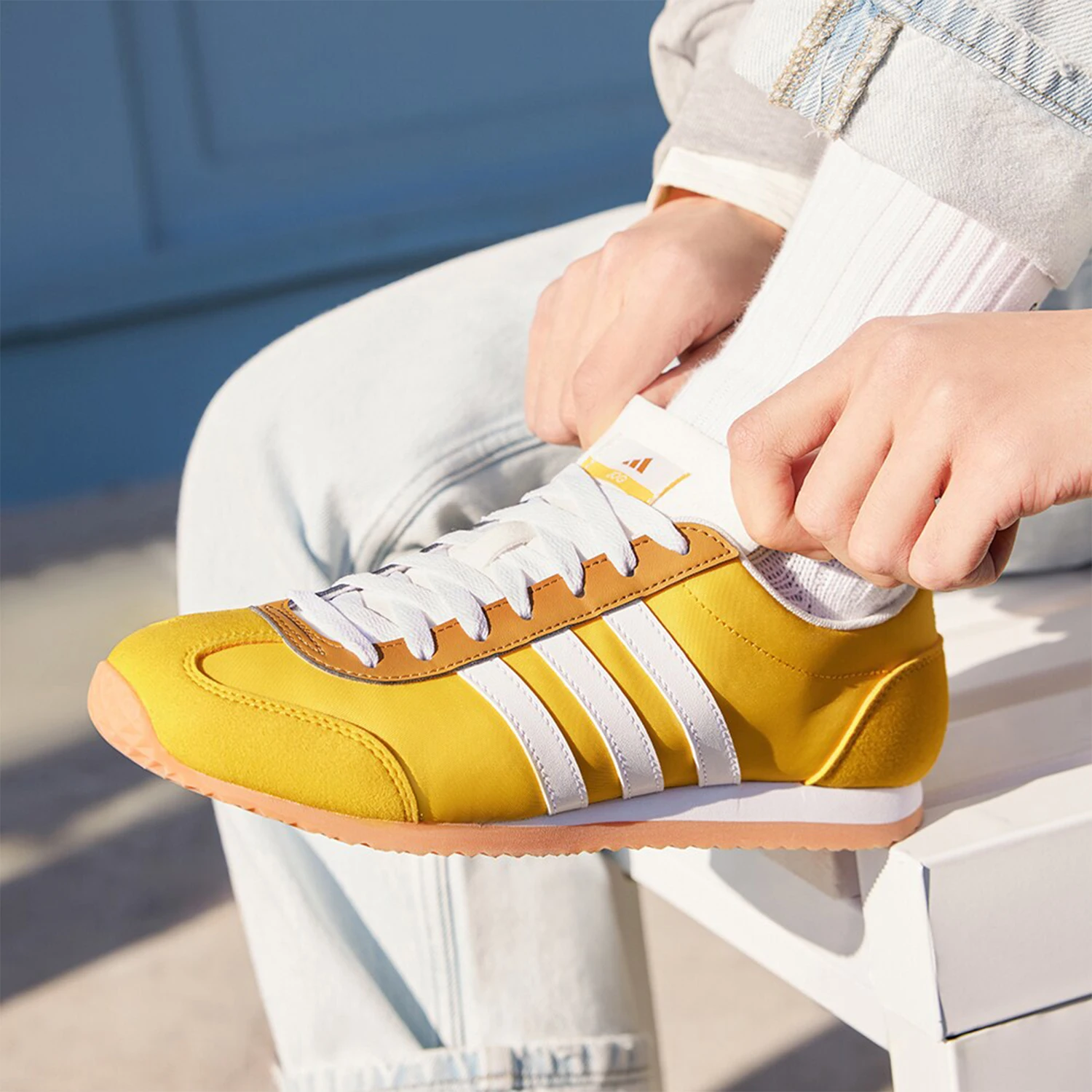 حذاء Adidas Genuine VS JOG 2.0 للرجال والنساء الرياضي والترفيهي JP5760