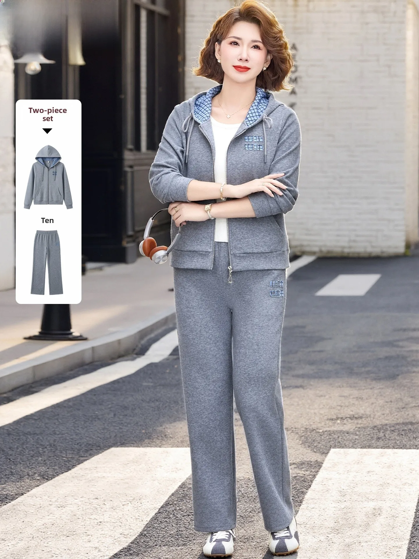 

Весенний комплект одежды: повседневный спортивный костюм для женщин, новинка 2026 года, для среднего возраста, весеннее пальто больших размеров, антивозрастной топ