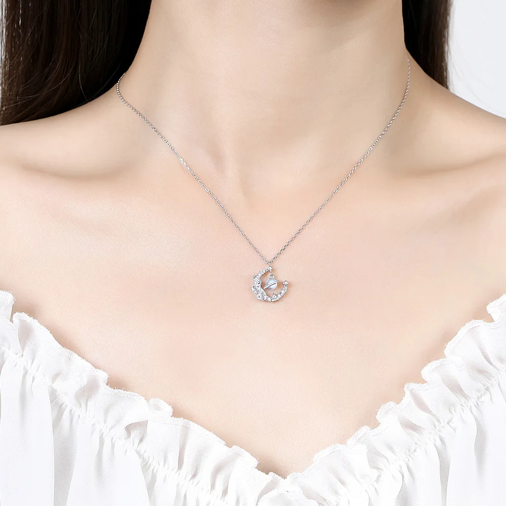 

S925 Pure Silver Moon Iridescent Moonstone Necklace for Girls, Collarbone Chain, Birthday Gift