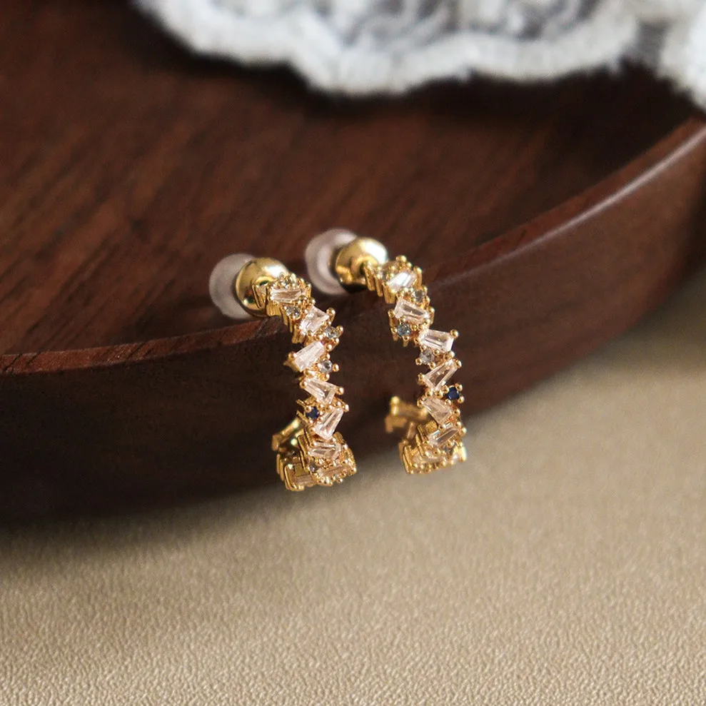 

Big Simple Classic Hoop Earrings For Women Girls Circle Crystal Stud Earrings Gold Color Semi Round Earings Jewelry Gift