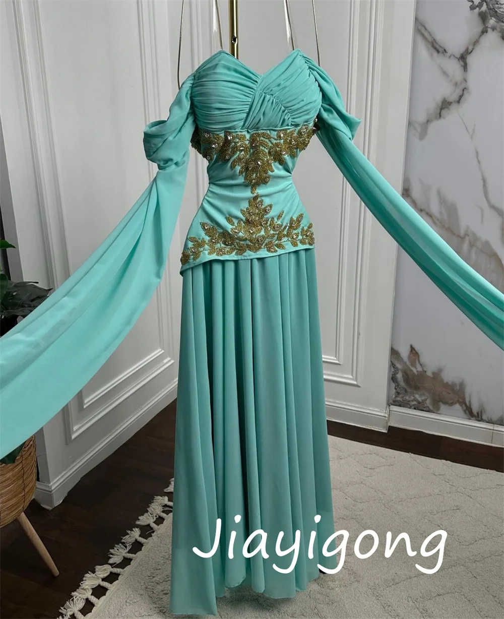 Aangepaste mode ingewikkelde chiffon lovertjes plooi a-lijn off-the-shoulder lange jurken op maat gemaakte gelegenheid sexy