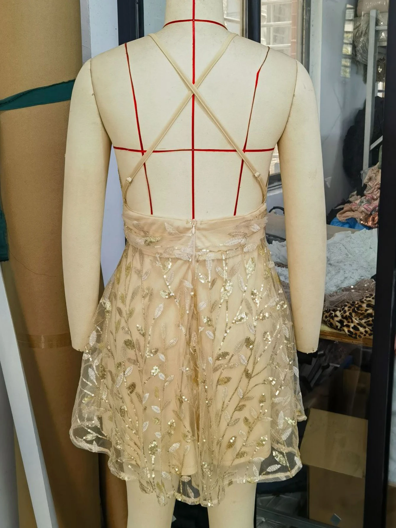 Seksowna czerwona sukienka letnia z odkrytymi plecami, cekinowa, elegancka sukienka koktajlowa, krótkie sukienki damskie 2025, sukienka na urodziny, studniówkę, wieczorowa, vestidos