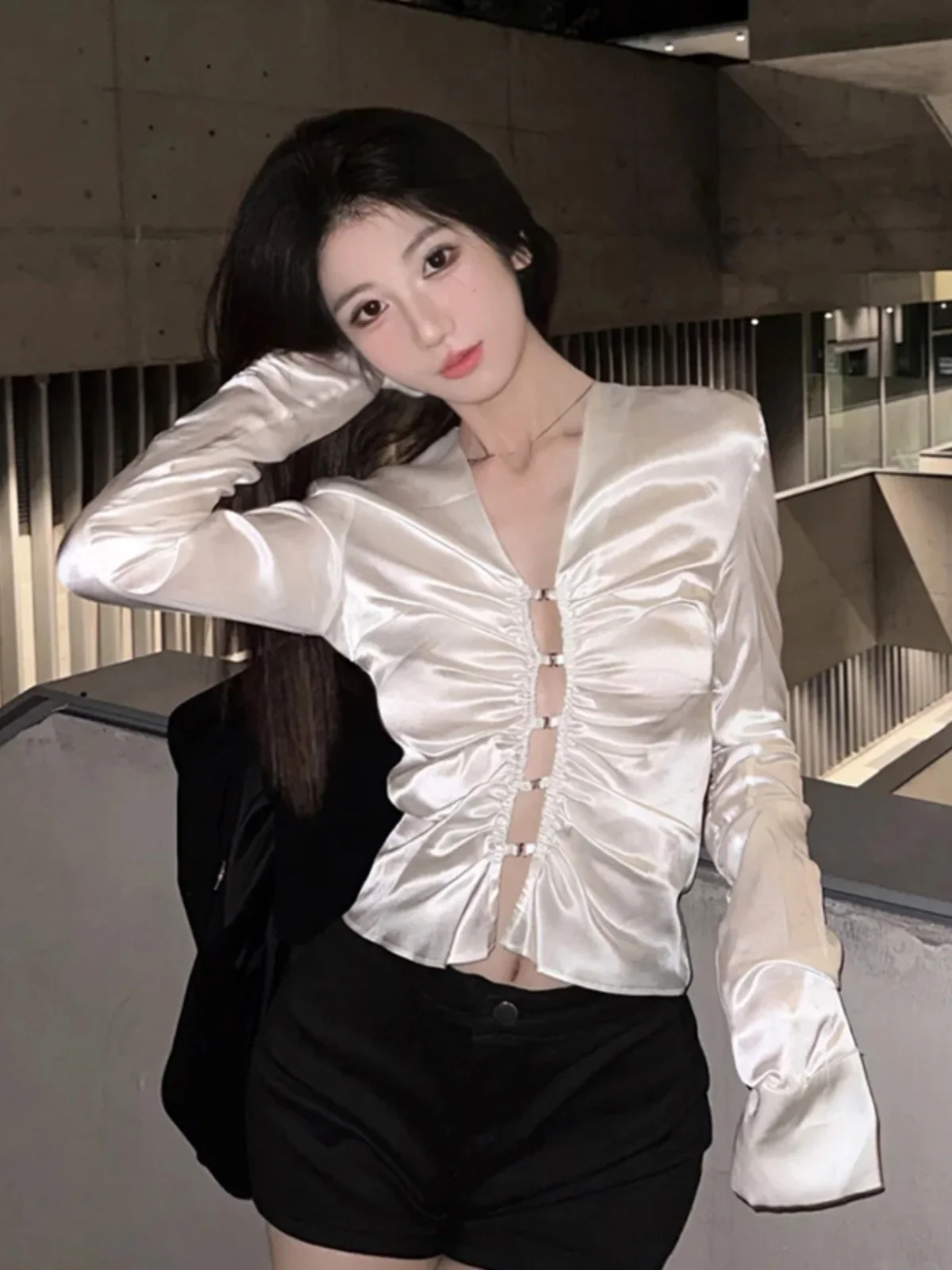 

Sexy Spicy Girl V-neck Hollow Satin Shirt Slim Fit Waist Pleated Elastic Buttoning Long Sleeve Pure Desire Office Wear