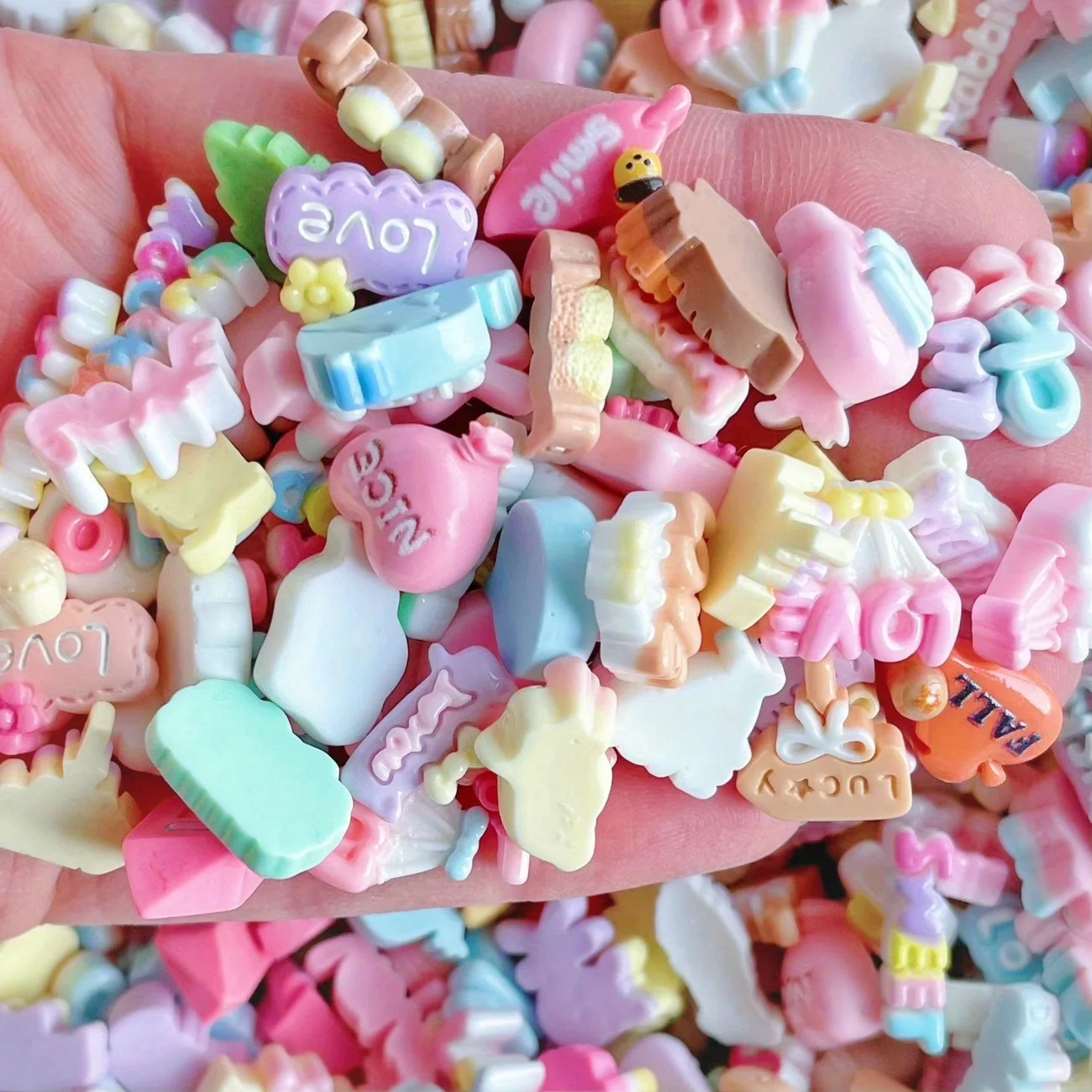 2D Flat Surface, 25 Pieces of Resin Letter Mixed Flat Surface Patch Handmade Photo Album, DIY Hair Accessory Mobile Phone Decora