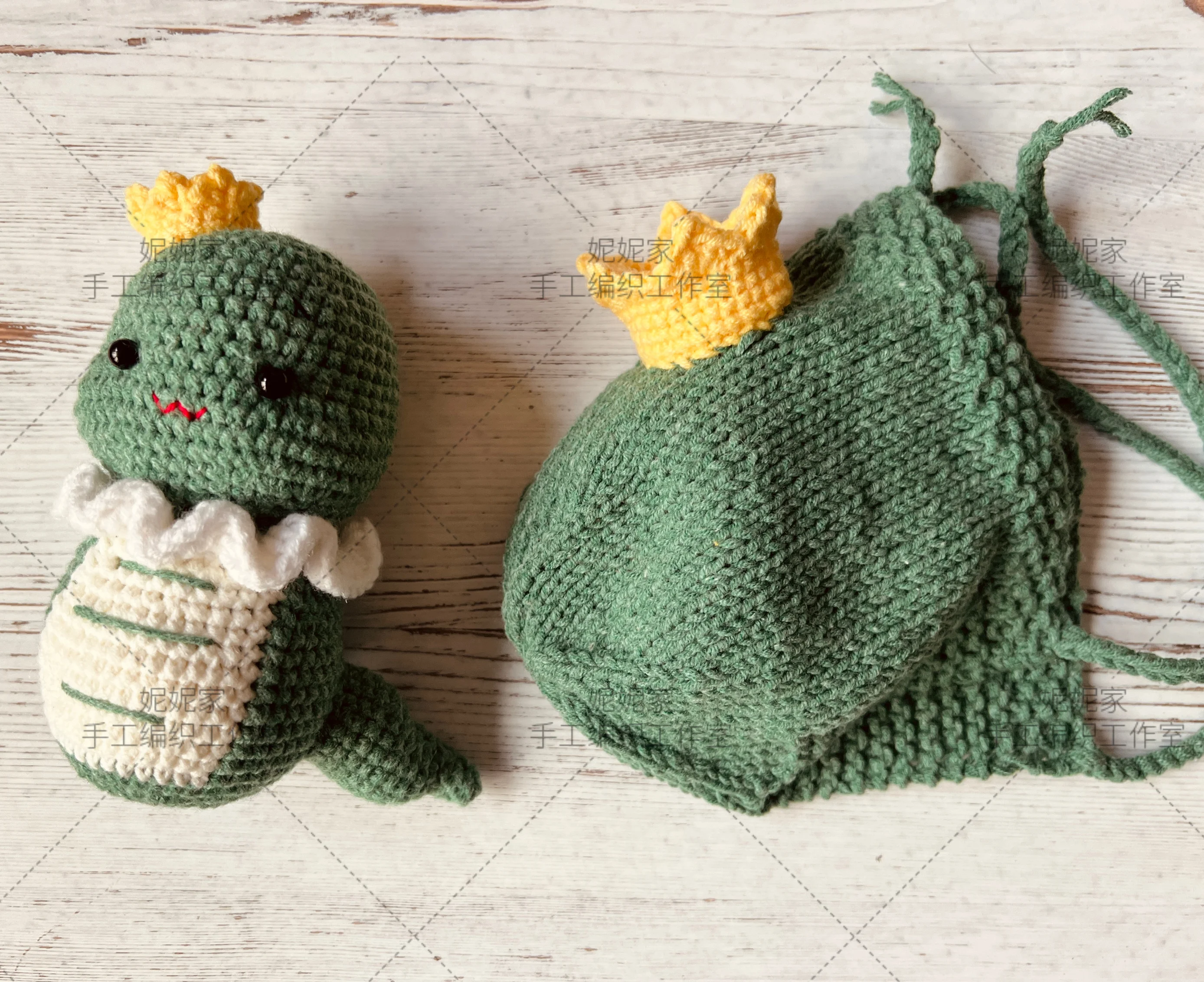 Newborn Picture Props Handmade Knitted Snake Hat with Doll 2pcs Set for Studio Photo Shoot Photography Accessories