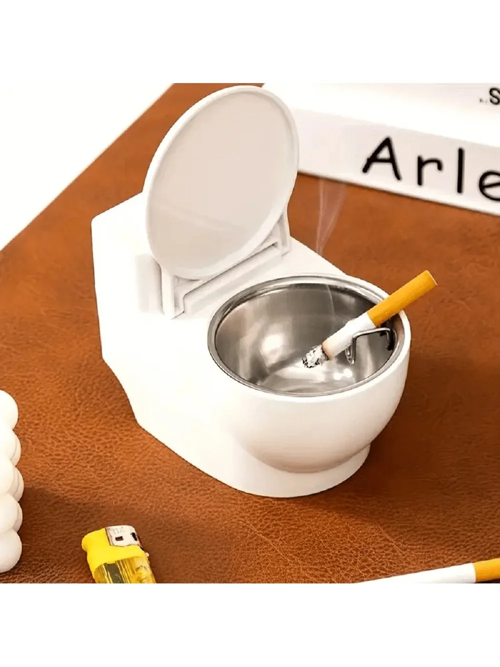 

1pcs Creative Wall Mounted Toilet Shape Ashtray With Lid Novelty High-end Ashtray Stainless Steel Ashtray Suitable for Home Livi