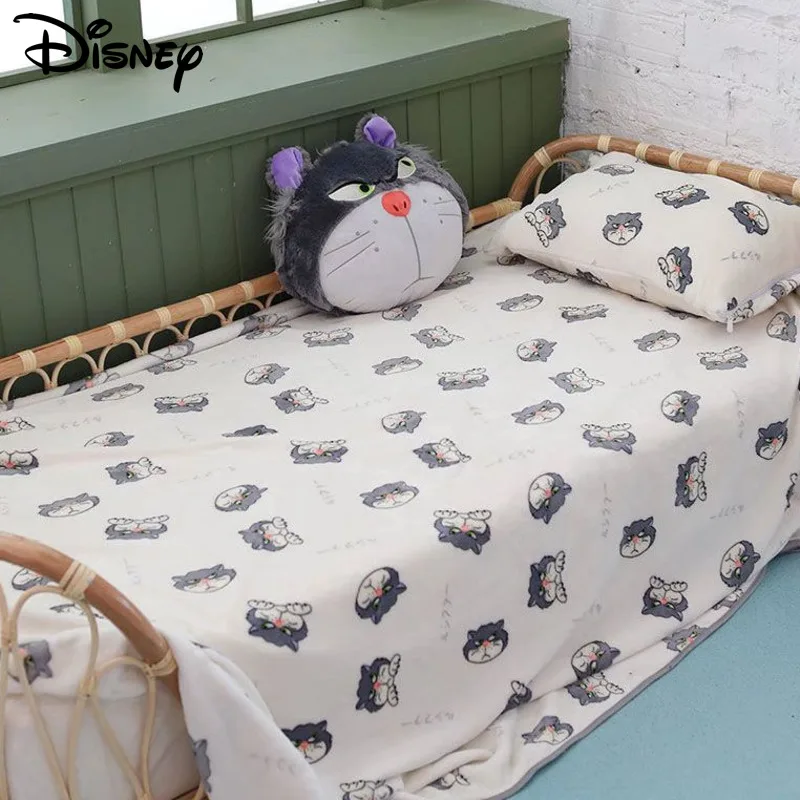 Disney Lucifer Cat Flannel Blankets Women Men Cute Cartoon Portable Plush Blanket Aircondition Soft Shawl Home Thin Fuzzy Quilt