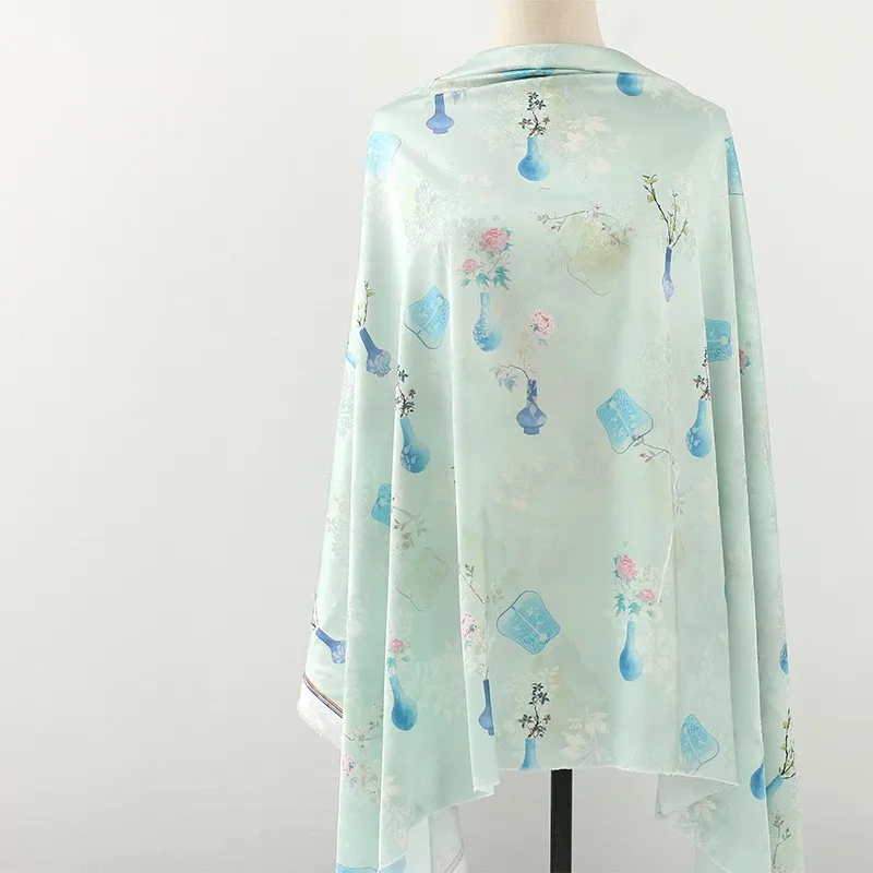 Xiangyunsha ผ้า jacquard cheongsam Hanfu ชุดเสื้อผ้าสไตล์จีนแจกันดอกไม้ภาพ