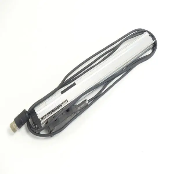 

LS 186 ML 340 ID No. 295 711-14 SN:7546490F + AE LS 186 / 326 797-03 Programming Controller Industrial Automation