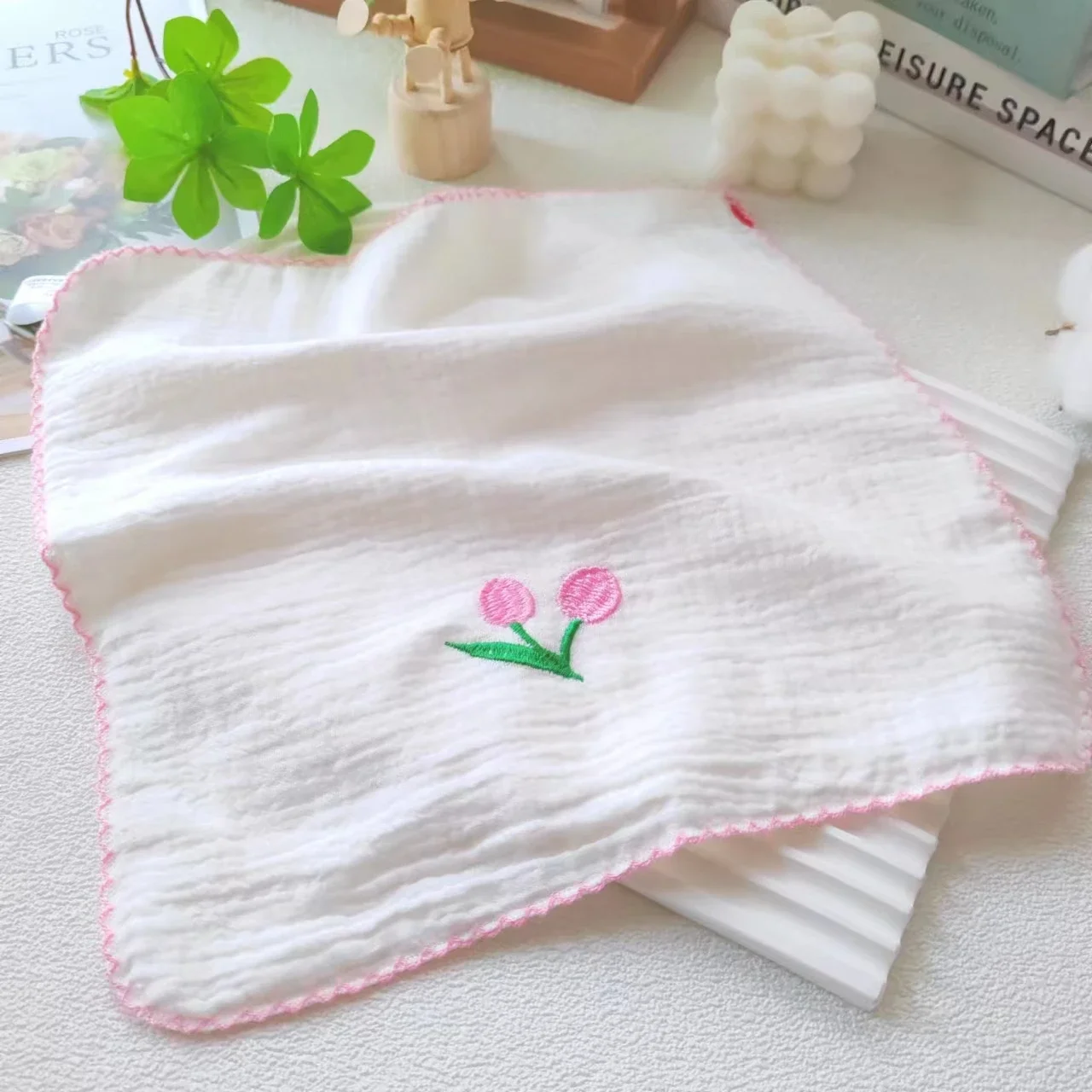 4pcs Embroidery Cotton Baby Face Towel Newborn Baby Items 4 Layer Muslin Baby Bibs Handkerchief Saliva Towel Feeding Burp Cloths