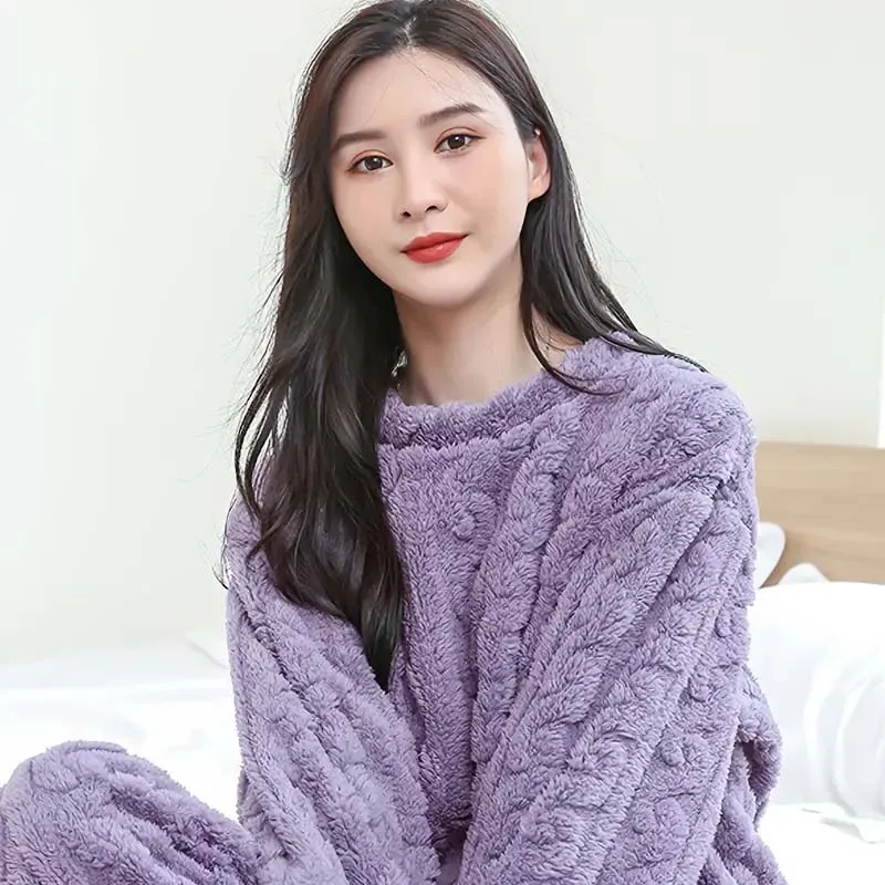 

Warm Coral Fleece Loungewear Set Jacquard Sleepwear for Women Cozy Pajama Set Home Wear for Fall and Winter Casual Wear