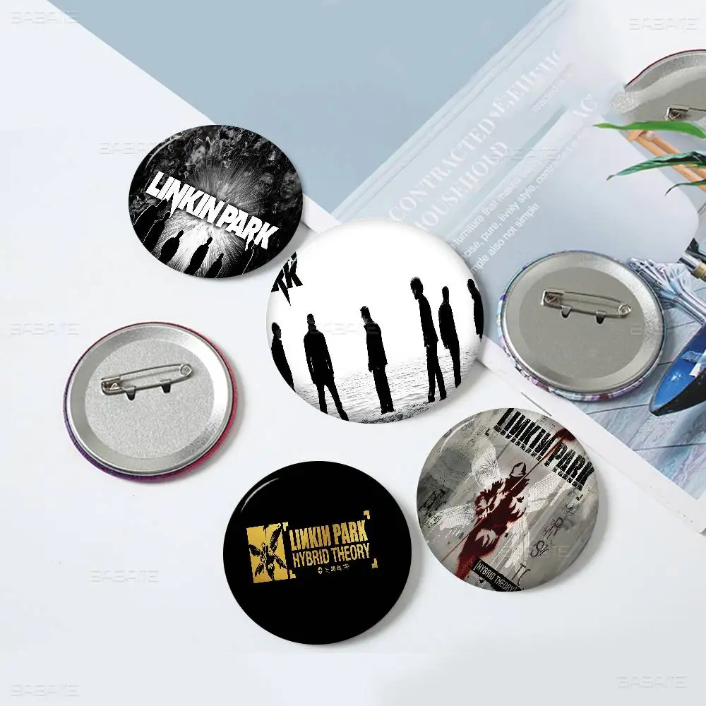Band L-Linkin Cool P-park Creative Pins Funny Faces Round Snap-in Brooch Badge Backpack Hat Accessories Jewelry Gifts