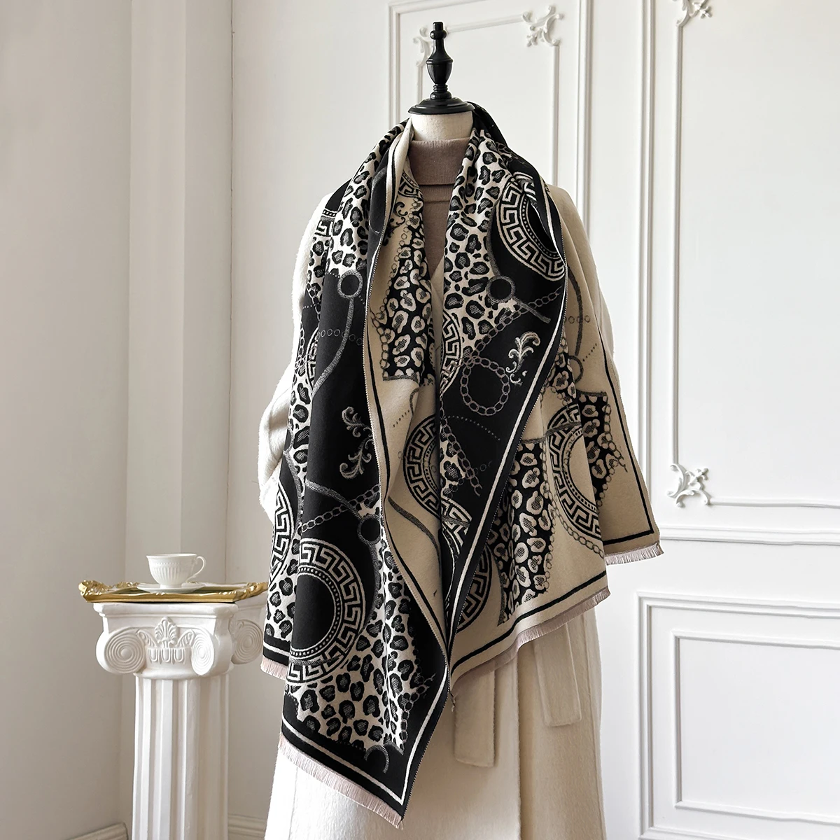 Neue Eleganz, zweiseitiger Jacquard-Pashmina-Schal, weich, warm, Wintermode, kalte, winddichte Schaldecke mit Fransen