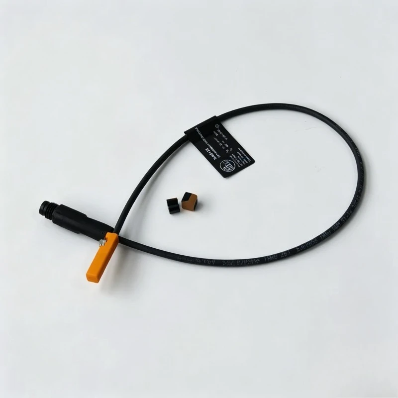 Cylinder Sensor with T-Slot IFM MK5138 Original MKT3020BBPKG/A/0.3M/ZH/AS 4008320939