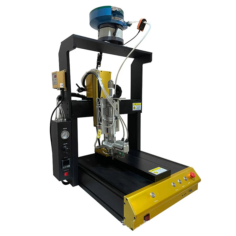 Immagine 4: Macchina Automatica per l'Inserimento di Dadi in Rame per Giocattoli in Plastica