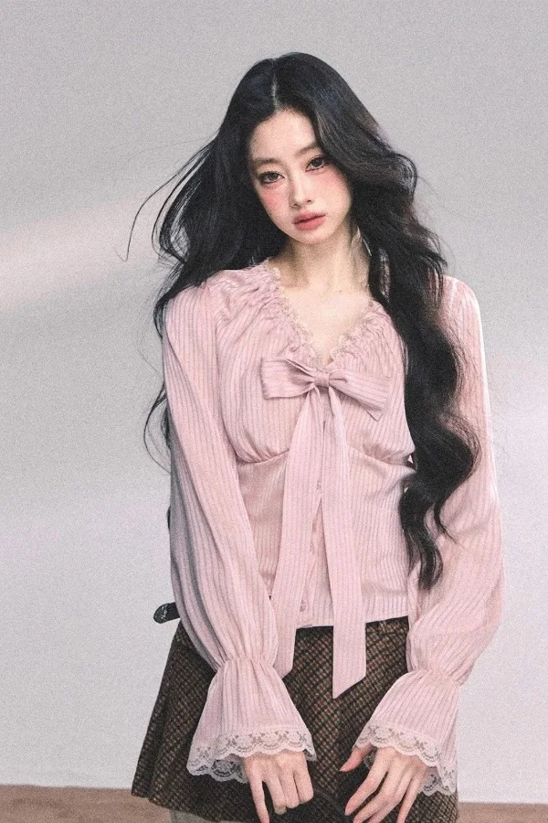 

Gagarich 2026 New French Style Niche Design Loose Versatile High End Lace Striped Shirt Women Autumn Long Sleeved Slimming Top