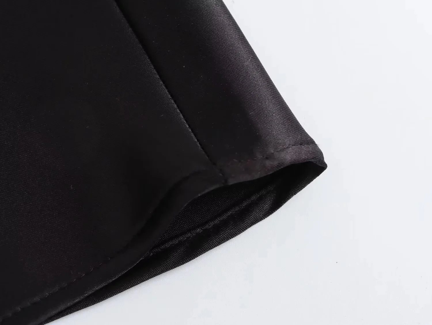 KONDALA Vintage Satin Einfarbige Lange Röcke Damen Hohe Taille Elastische Seidige Röcke Mode 2025 Frühling Elegante Gerade Röcke – Detail 10