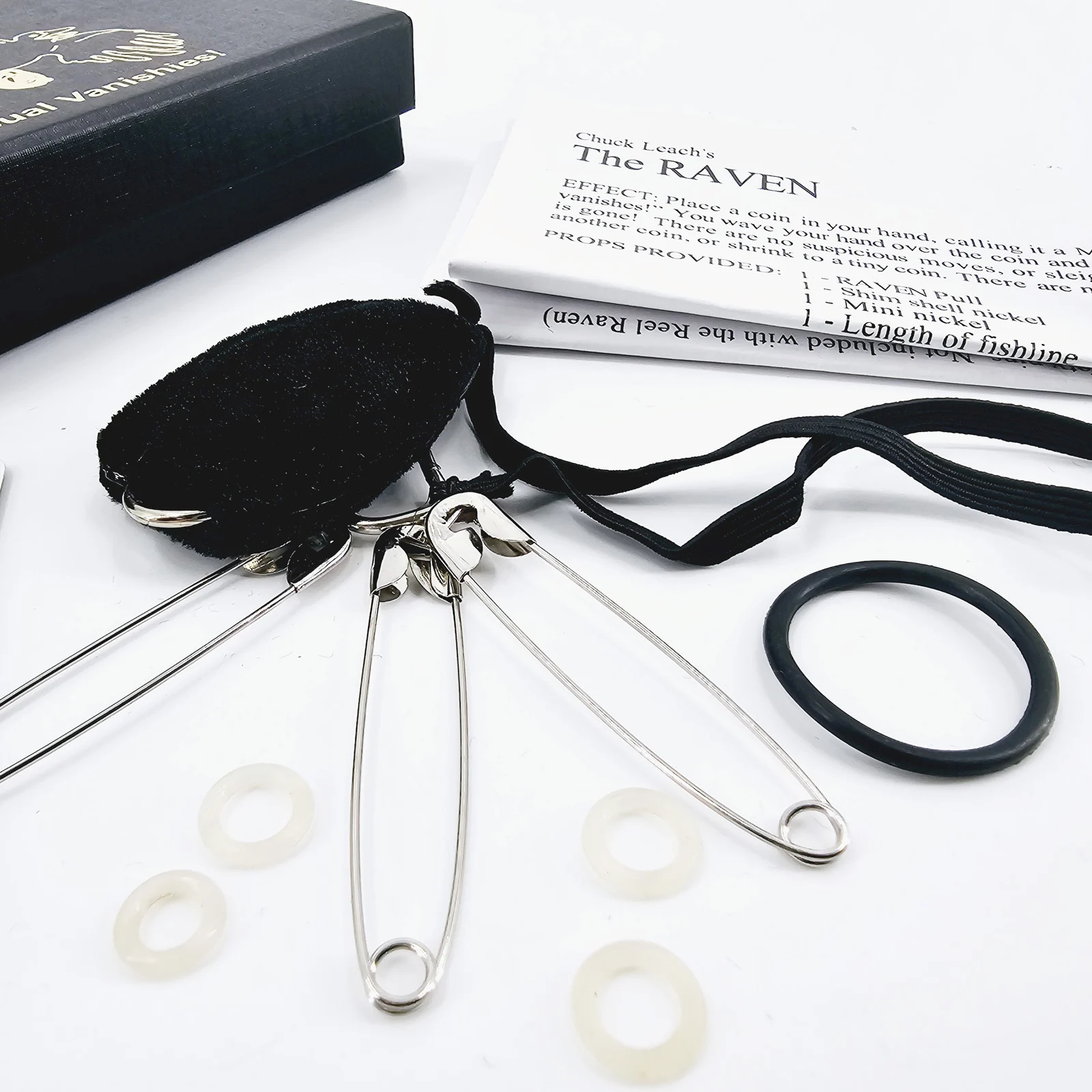 Dispositivo de desapareción de monedas The Raven, truco de Magia de primer plano, accesorio de magos, Tutorial de trucos de ilusión fácil de hacer