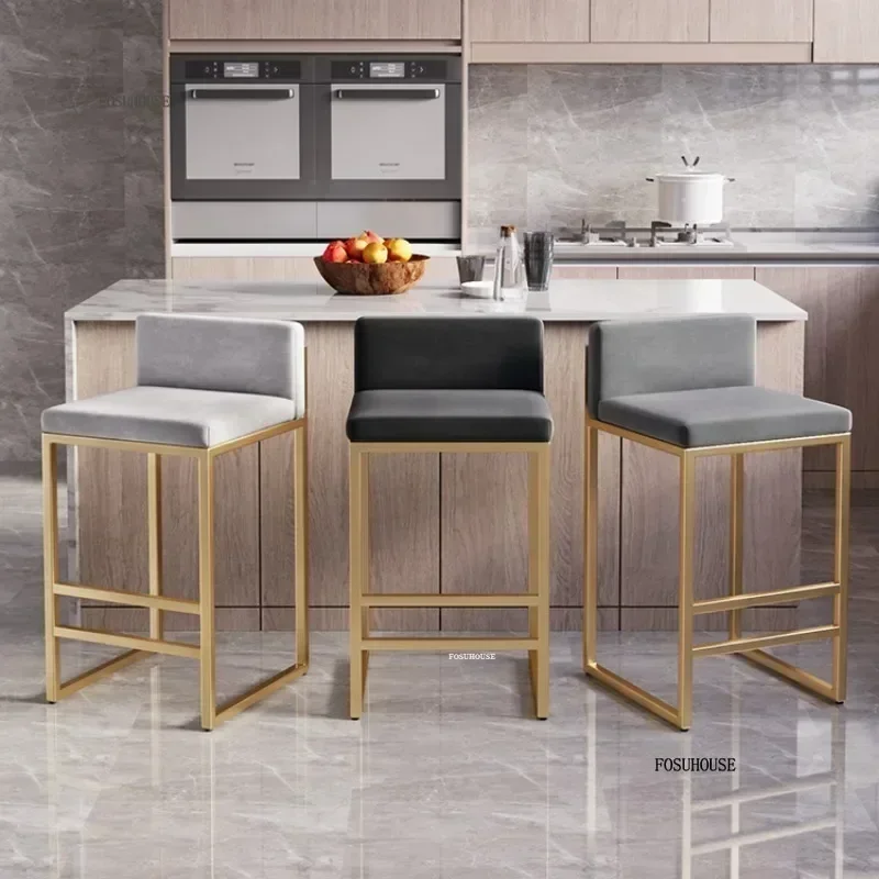 

Italian Single Iron Bar Chairs Single Velvet Bar Stools Home Kitchen Island High Bar Chairs Creative Restaurant Cafe Back Stools