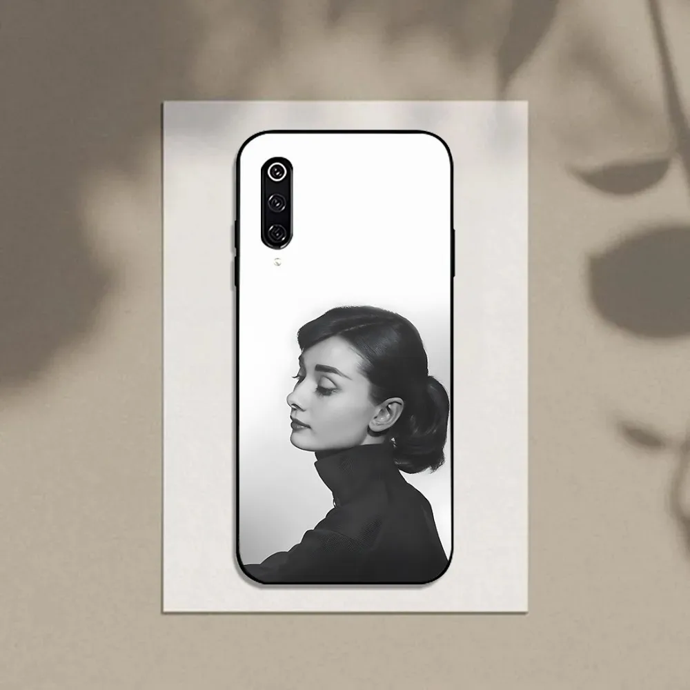 Audrey Hepburn Phone Case For Xiaomi 11 Redmi Note 11 5G 8T 9A 9 10T Note8Pro Note9 12SUltra Black Case