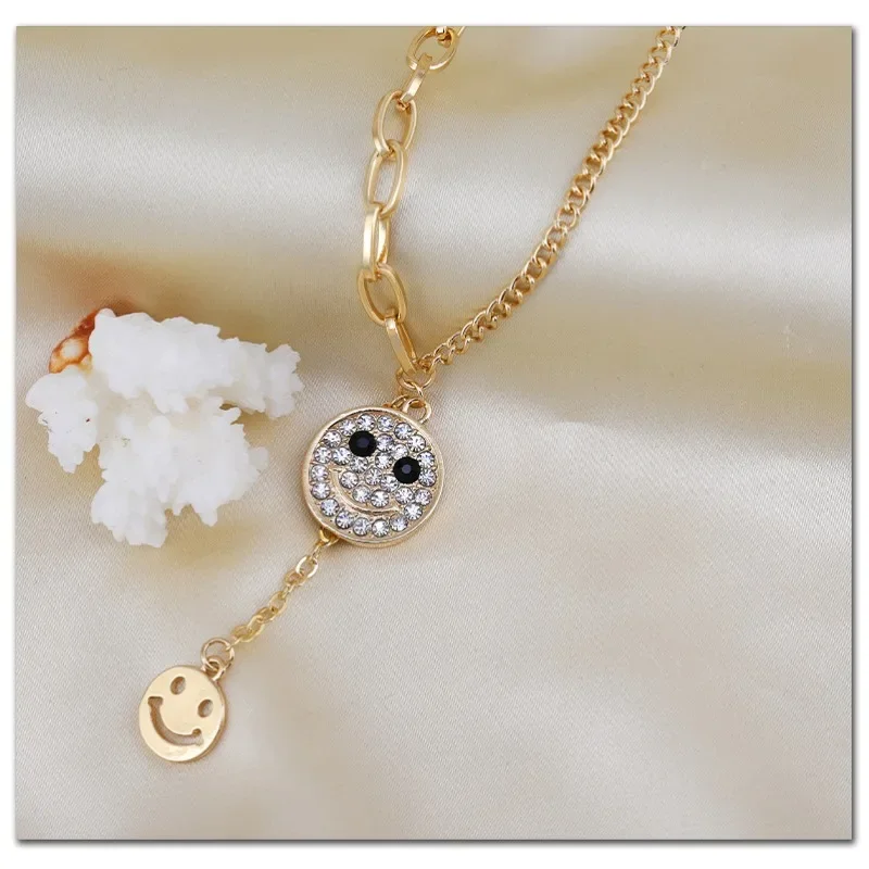 

A brand-new minimalist diamond-encrusted round plate smiling titanium steel necklace for women