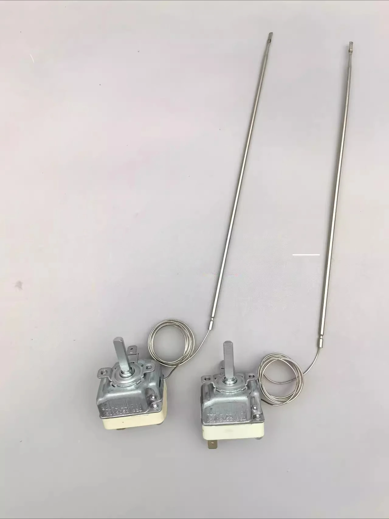 Однофазный регулируемый 300 градусов автоматический переключатель температуры сброса 55.19052.830 Однофазный регулируемый 300 градусов автоматический переключатель температуры сброса 55.19052.830