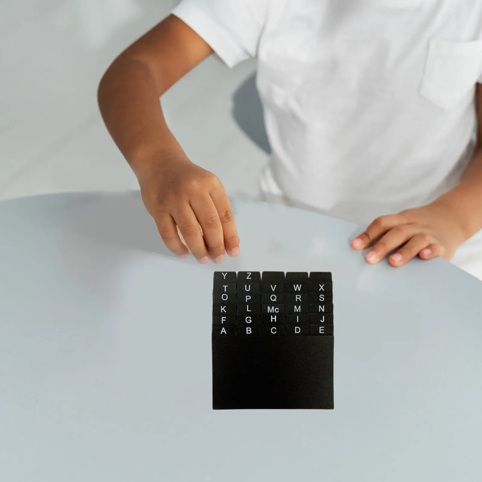

30 Pieces Index Card Dividers A to Z Dividers 5" x 3" Alphabet Separators Alphabet Tabs Black Index Tabs for School Library