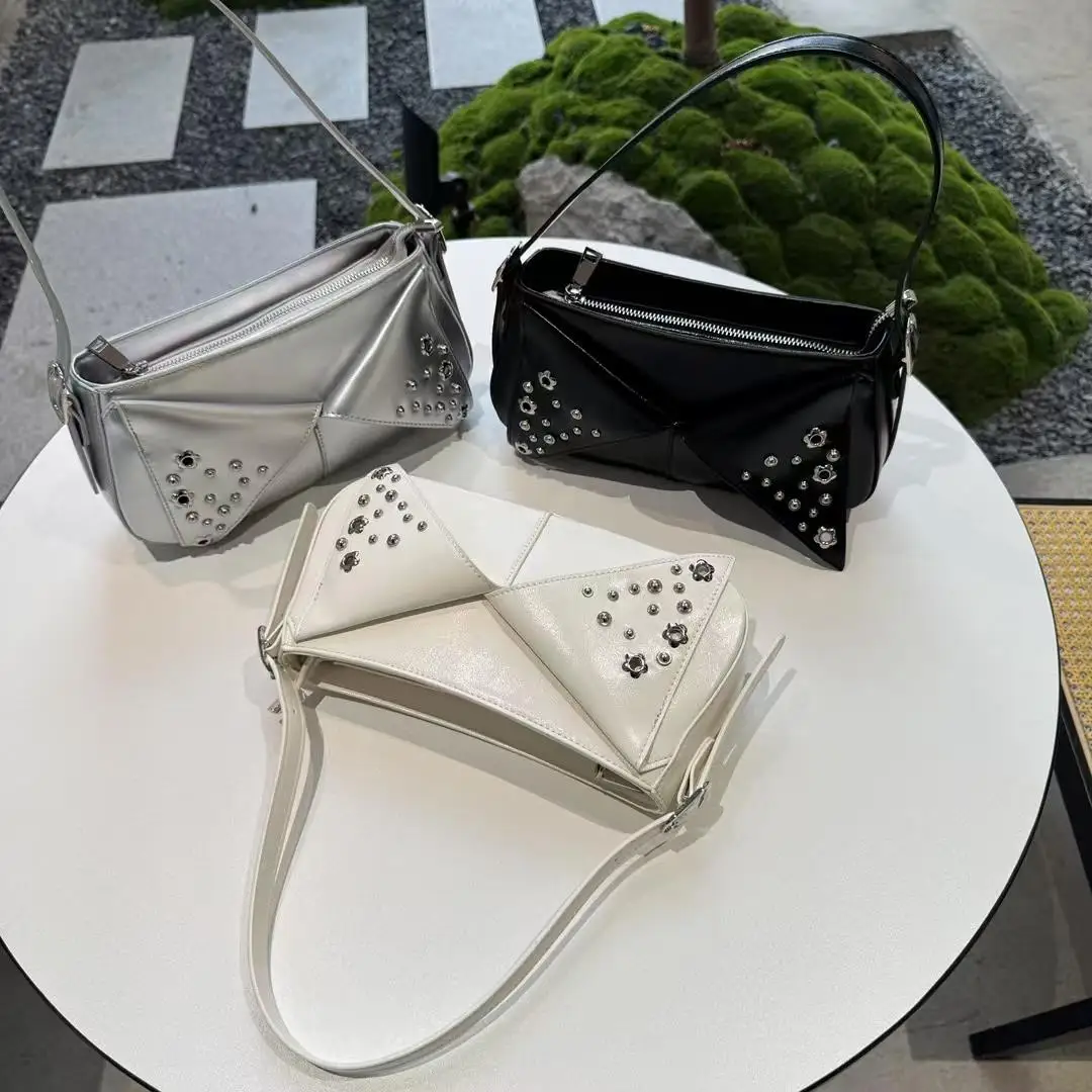 

Женские сумки на плечо с заклепками в стиле панк, модный дизайн с воротником, сумка подмышки, роскошная сумка через плечо из искусственной кожи, трендовые женские сумки 2025 года