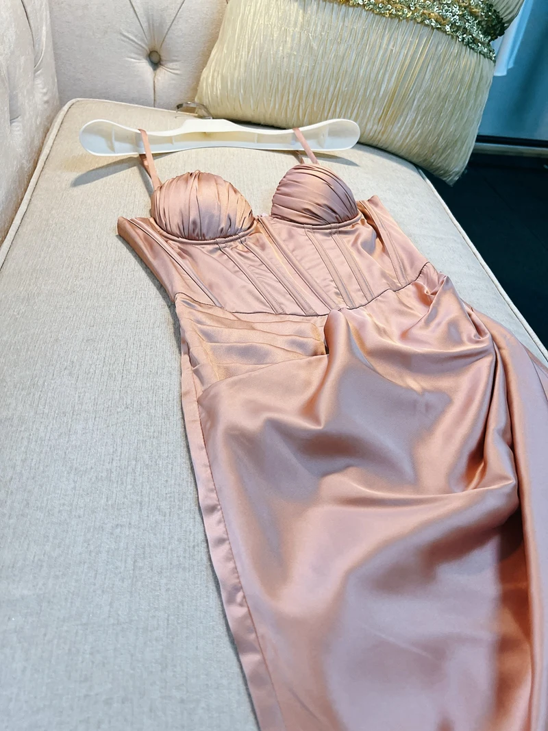 

Платье женское с высокой талией, плиссировкой и эффектом сборки, создающее ощущение роскоши, в стиле Little Lady Fibone Strapl Dr