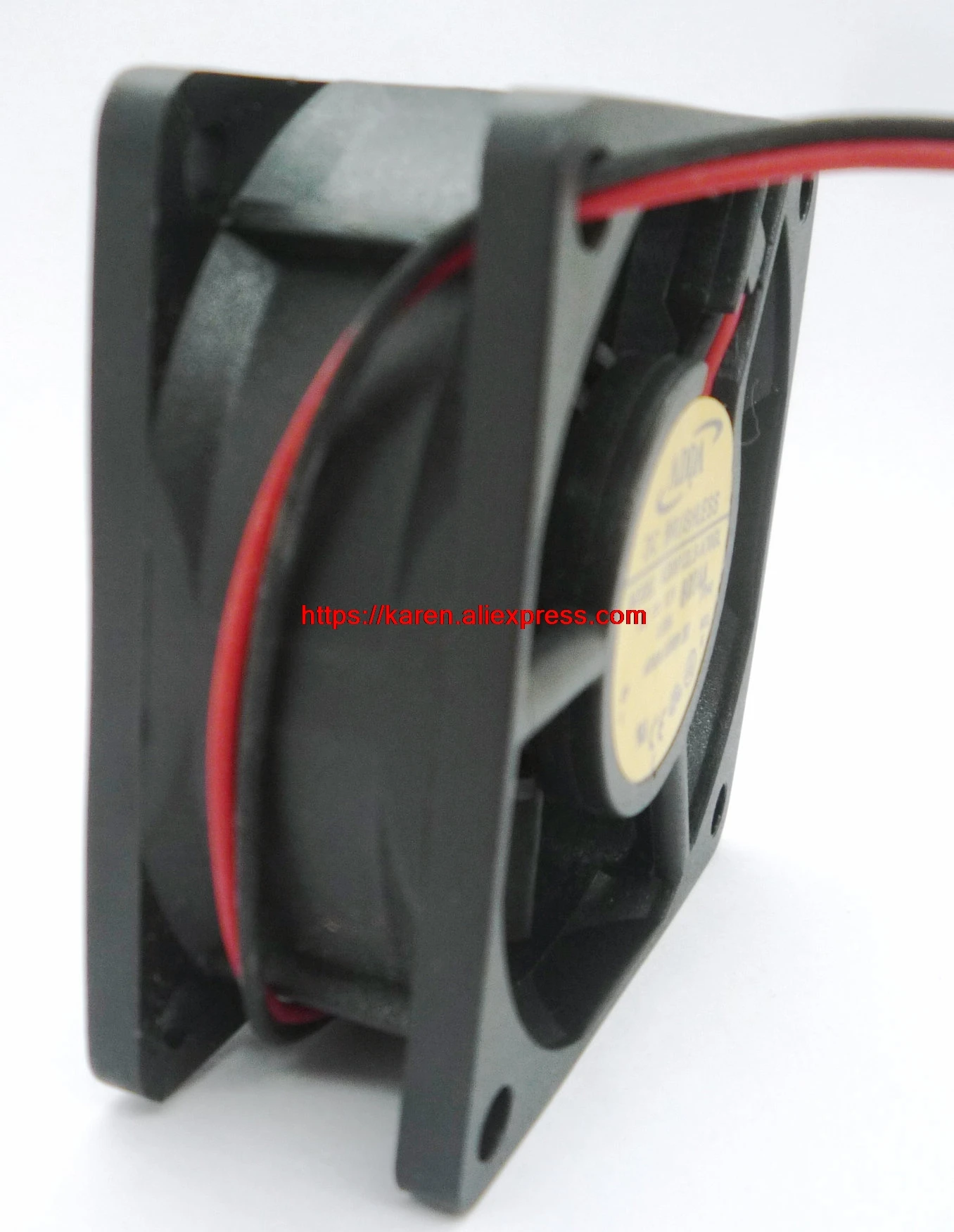 

6025 12 В AD0612LS-A70GL HDF6025L-12HB-50A 0,14 А 1,3 Вт CF-12625B F-625L12F MMF-06B12DM Охлаждающий вентилятор