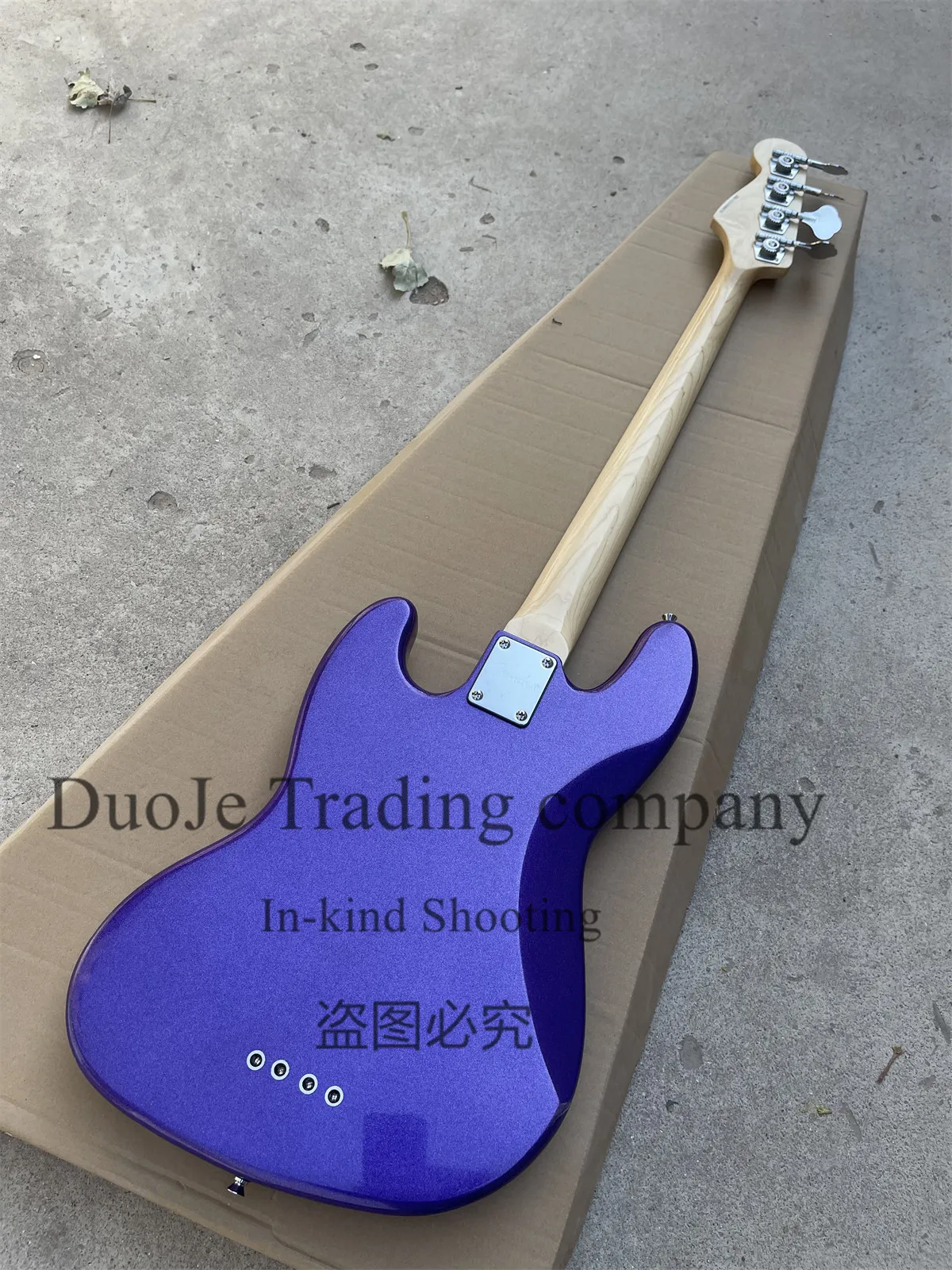 4 String Metal Purple Electric Bass Maple Neck Jaz Body Maple Fingerboard Black Inlay White Pickguard Chrome Tuners