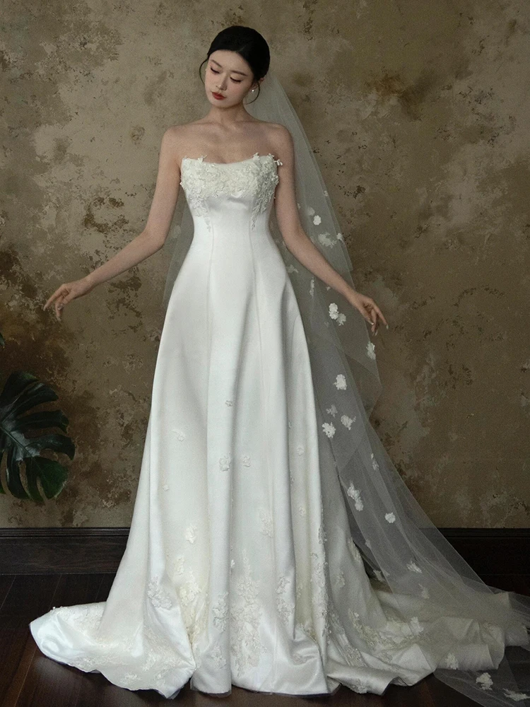 

Элегантное атласное свадебное платье без бретелек, длинное, белое, с пышной юбкой, для свадебного приема в отеле