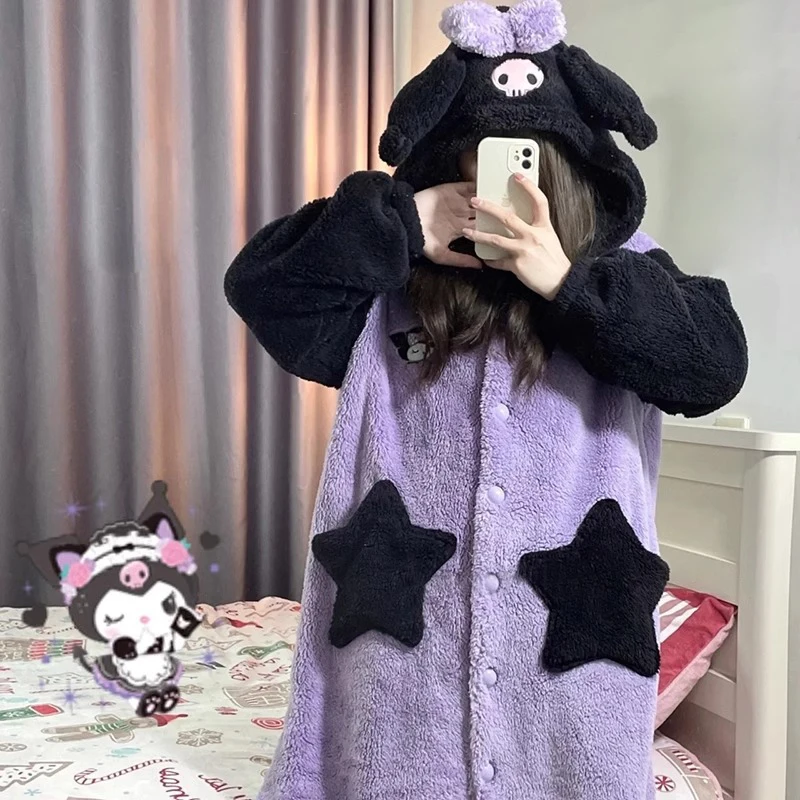 MINSO Senrio Kuromi Accappatoio Kawaii Inverno Caldo Velluto Corallo Pigiama Robe Cartoon Carino Viola Addensare Peluche Pigiama Con Cappello
