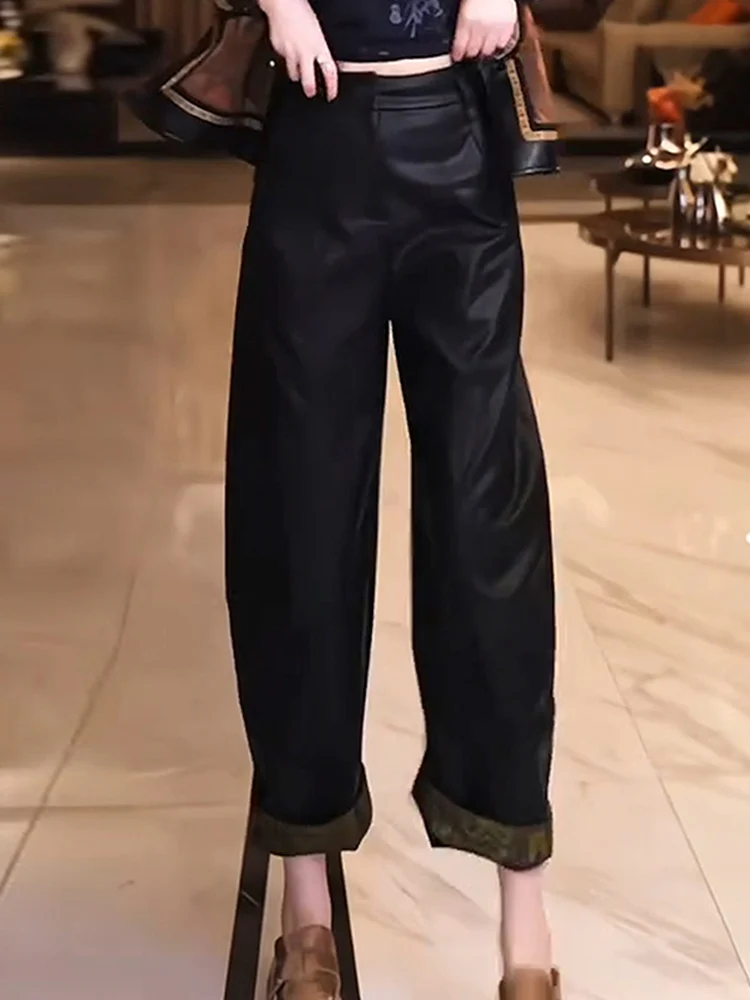 กางเกงหนังขายาวทรงขากว้างเอวสูงสไตล์จีนใหม่สำหรับผู้หญิง แฟชั่นลำลอง ช่วยให้ดูผอมเพรียว ใช้งานได้หลากหลาย ฤดูใบไม้ร่วง 2025