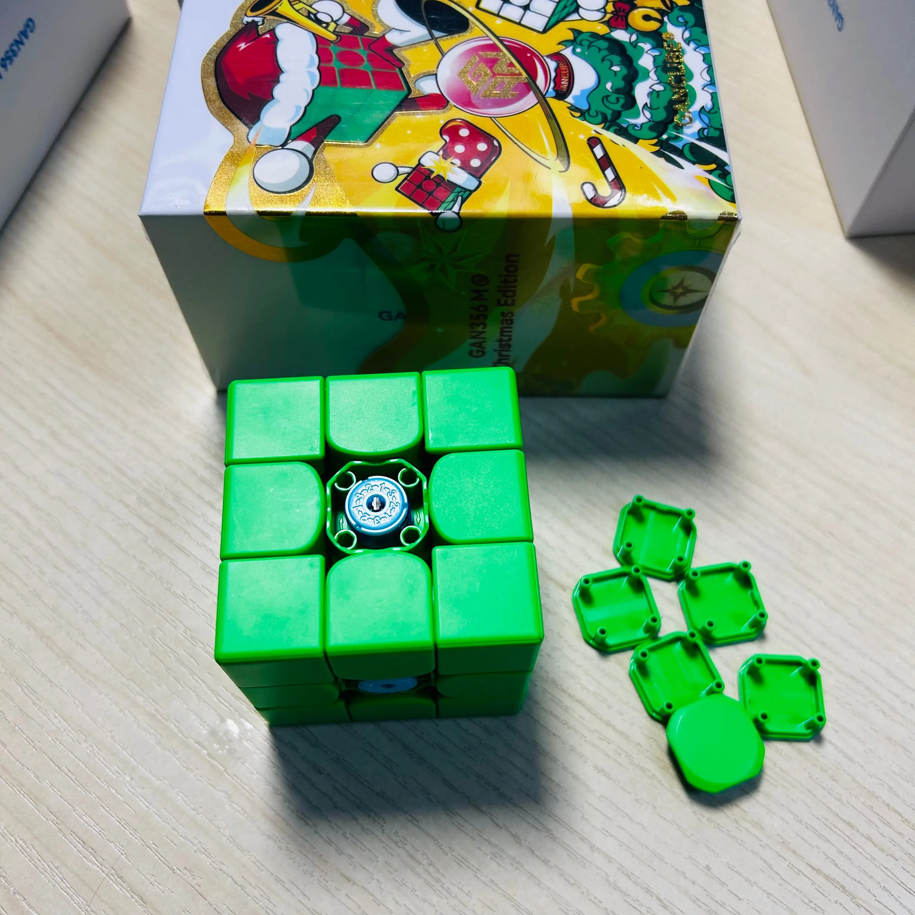 DIY GAN 356ME 2025 Edycja Świąteczna Zielona Kostka Magiczna 3x3 Magnetyczna Bez Naklejek Profesjonalna Zabawka dla Dzieci na Prezent