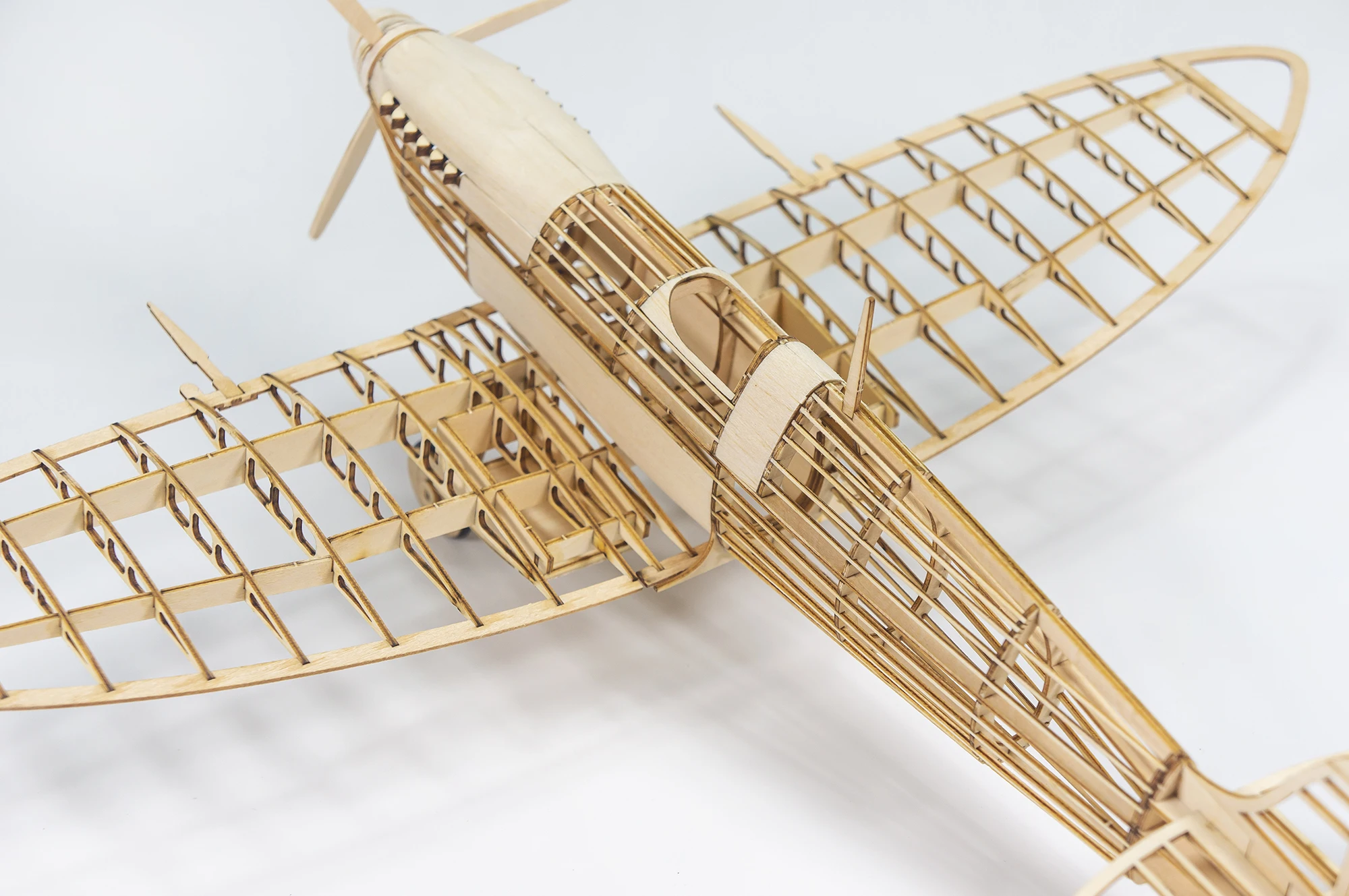 Real Hawk Spitfire Kämpfer Maßstab 1:25 Flugzeug Holz Massiv DIY Montage Modell Set Holz Spielzeug Ornamente Kinder Geschenke – Detail 10