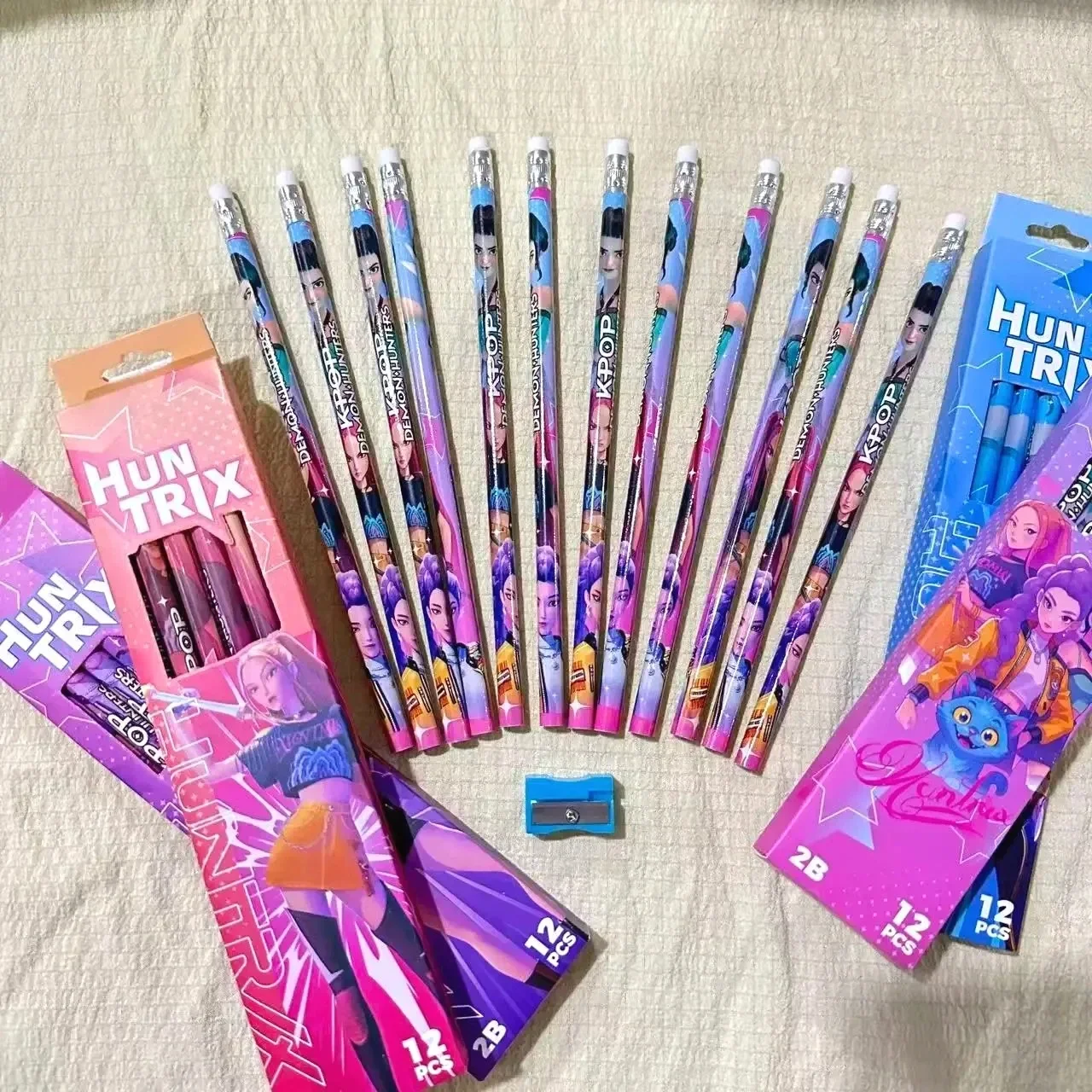Singer Girls 12Pcs Standard 2B Wooden Pencils Plus Sharpener, Classic Essential Stationery for Children Daily School Use.