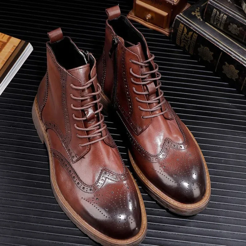 Winter New Leather Short Boots Motorcycle Boots Men's High-top Lace-up Boots Brock Carved British Retro Shoes