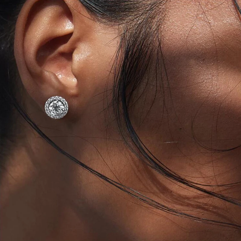 Classic Colorful Zirconia Bling Stud Earrings for Women Design Sliver Color Hearts Arrows 0.75 Carat Crystal Jewelry Gifts E836