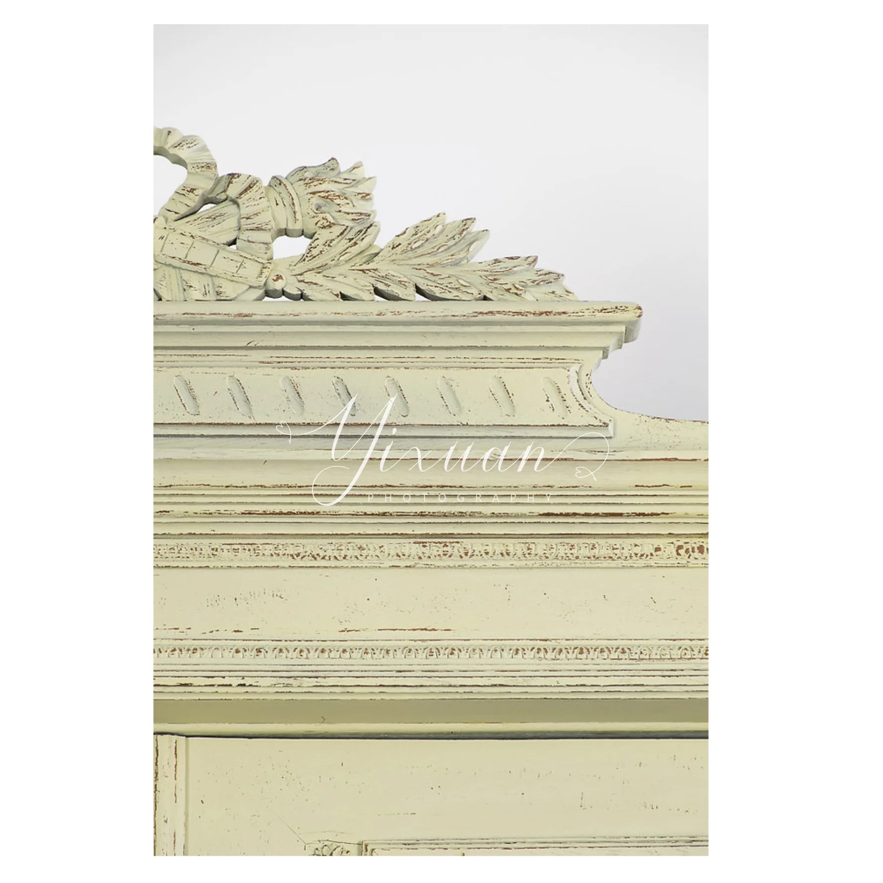 Armario antiguo tallado de madera maciza retro rococó americano